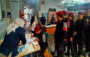 Labumi Bersinar: Gandeng BNNK, Lapas Sukabumi Gelar Tes Urine Massal