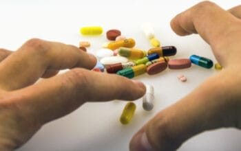 Langkah Cepat Menangani Overdosis Obat: Panduan Darurat Nyawa