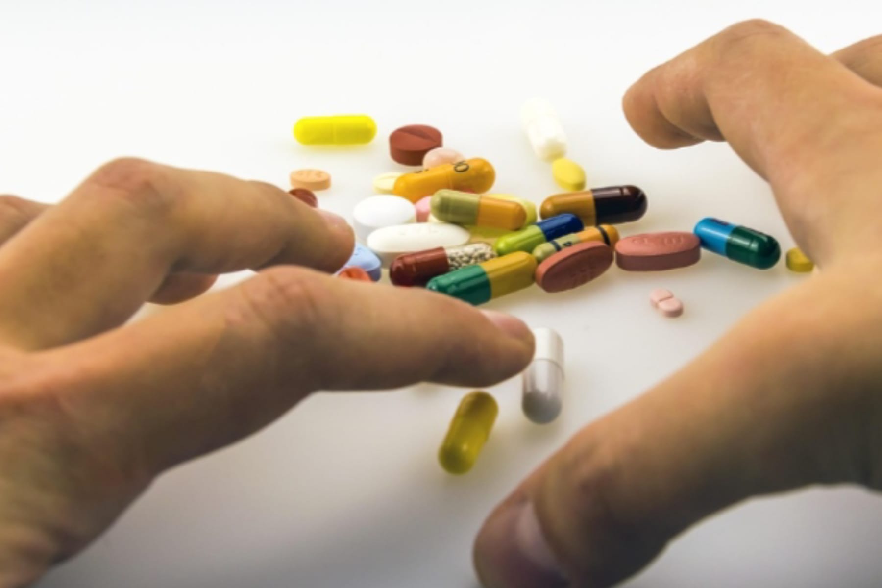 Langkah Cepat Menangani Overdosis Obat: Panduan Darurat Nyawa 1 Langkah Cepat Menangani Overdosis Obat: Panduan Darurat Nyawa