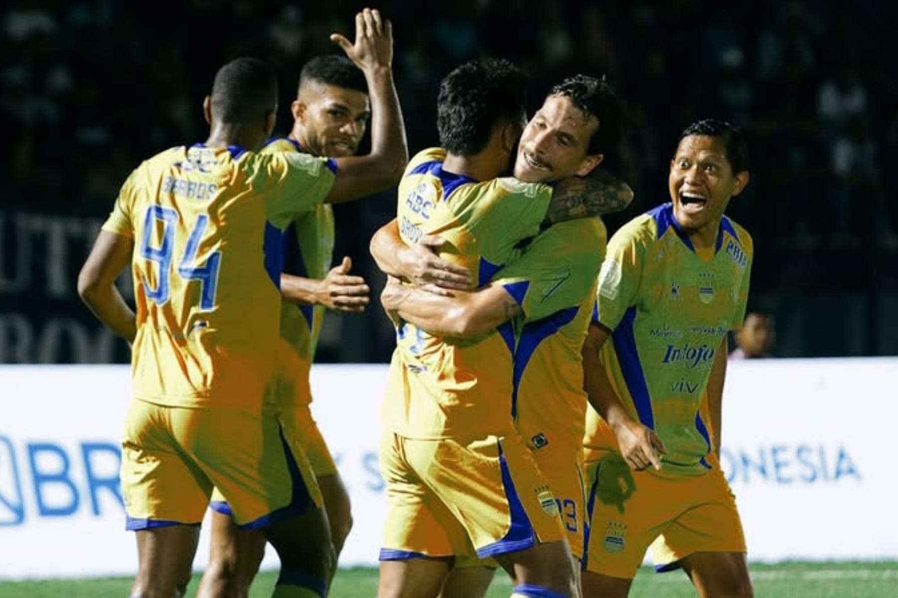 Link Live Streaming Persib Bandung vs PSBS Biak di BRI Super League 2025-2026
