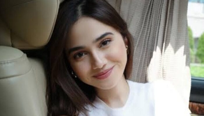 Momen Romantis Syifa Hadju Resmi Dilamar El Rumi