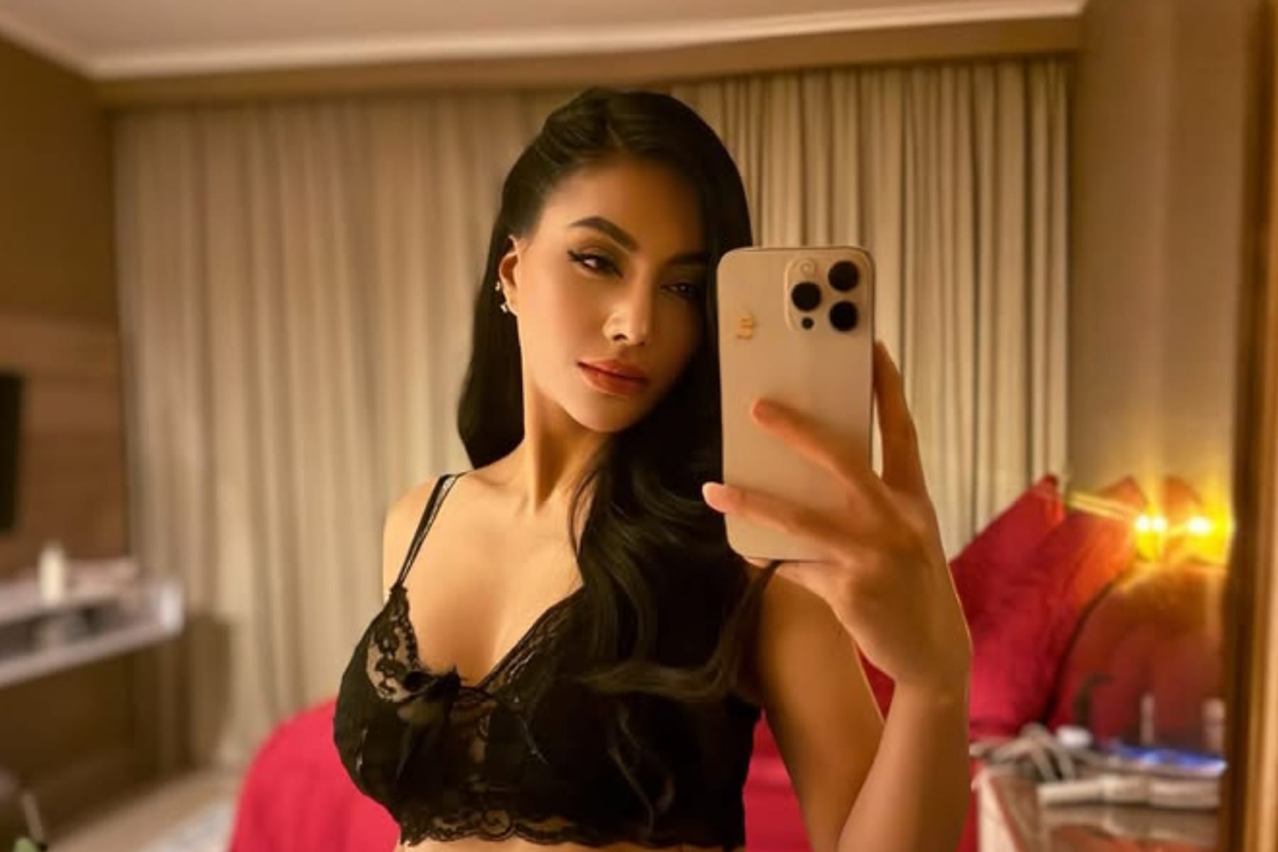 Panas! Denada Digugat Rp7 Miliar Atas Dugaan Penelantaran Anak 1 Panas! Denada Digugat Rp7 Miliar Atas Dugaan Penelantaran Anak