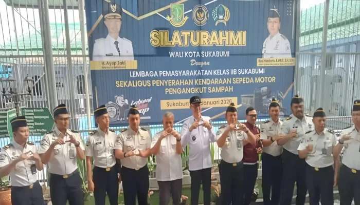 Pemkot Sukabumi Serahkan Kendaraan Motor Pengangkut Sampah di Lapas Sukabumi