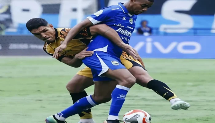 Persib Bandung ke Puncak, Persija Jakarta Tersandung