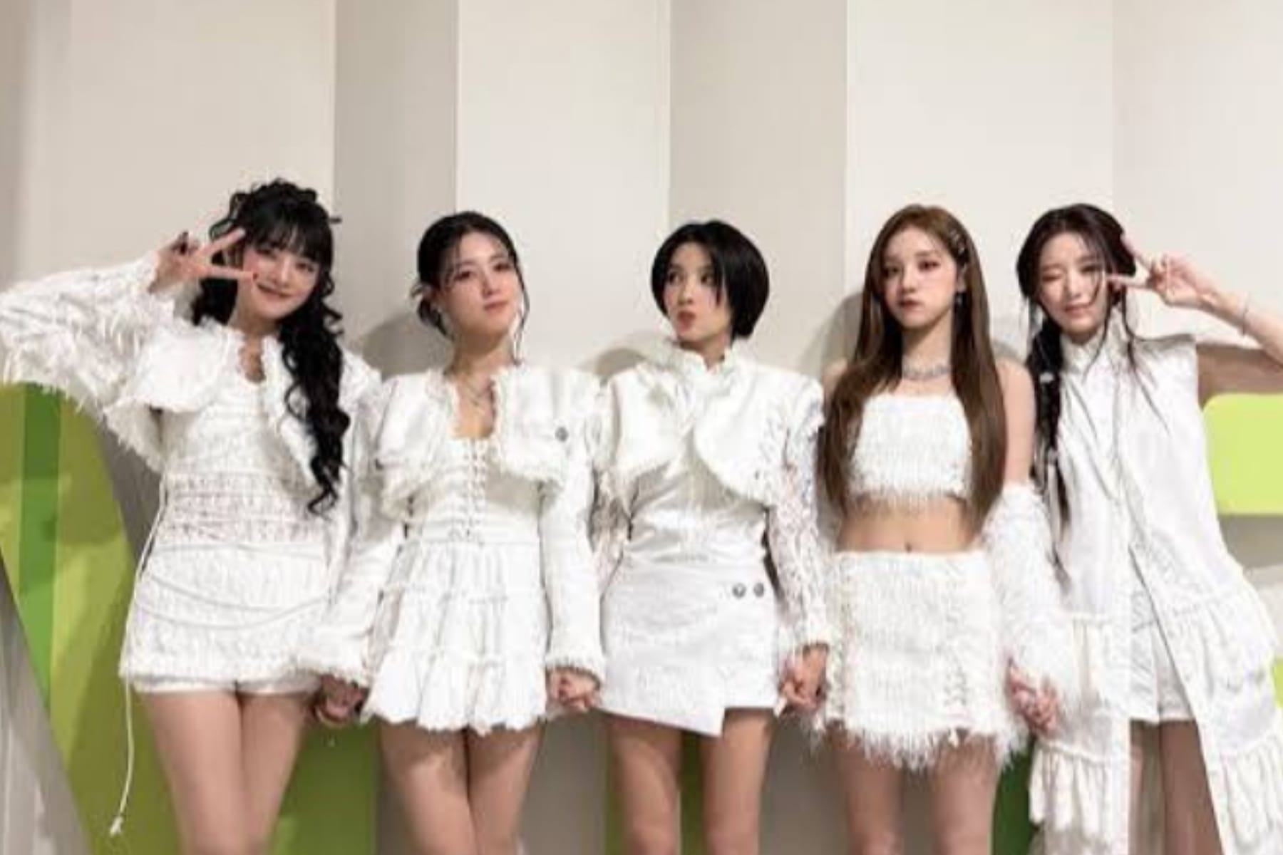 Pesona Keberagaman di Teaser Terbaru: (G)I-DLE Siap Rilis Single 'Mono' 1 Pesona Keberagaman di Teaser Terbaru: (G)I-DLE Siap Rilis Single 'Mono'