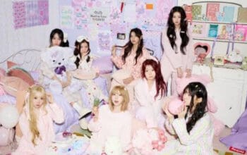 Prestasi Gemilang: Penjualan Album SAY MY NAME Tembus 150 Ribu Kopi 9 Prestasi Gemilang: Penjualan Album SAY MY NAME Tembus 150 Ribu Kopi