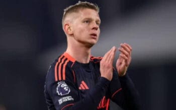 Rumor Transfer: Kepindahan Zinchenko ke Ajax Masih Terhambat