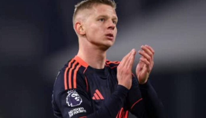 Rumor Transfer: Kepindahan Zinchenko ke Ajax Masih Terhambat