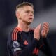 Rumor Transfer: Kepindahan Zinchenko ke Ajax Masih Terhambat