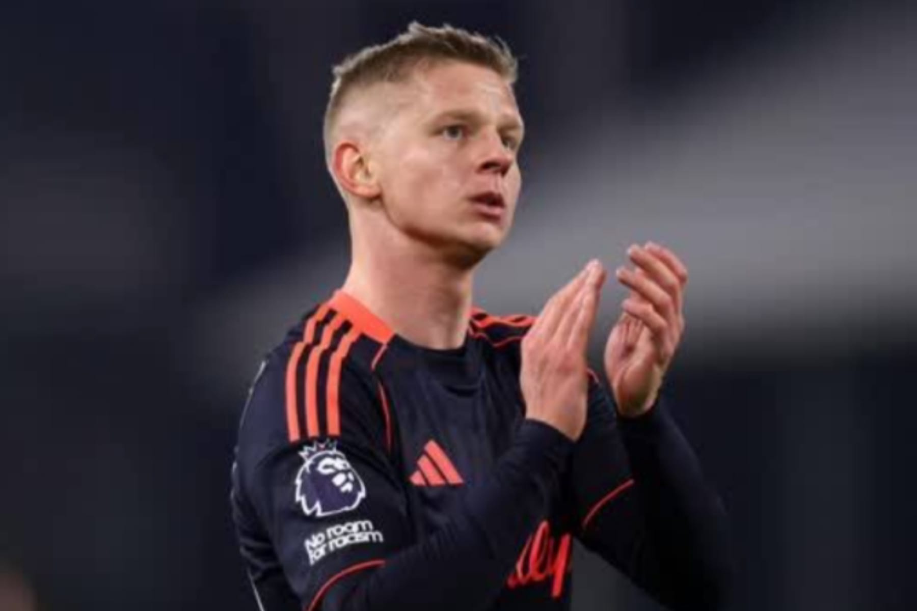 Rumor Transfer: Kepindahan Zinchenko ke Ajax Masih Terhambat