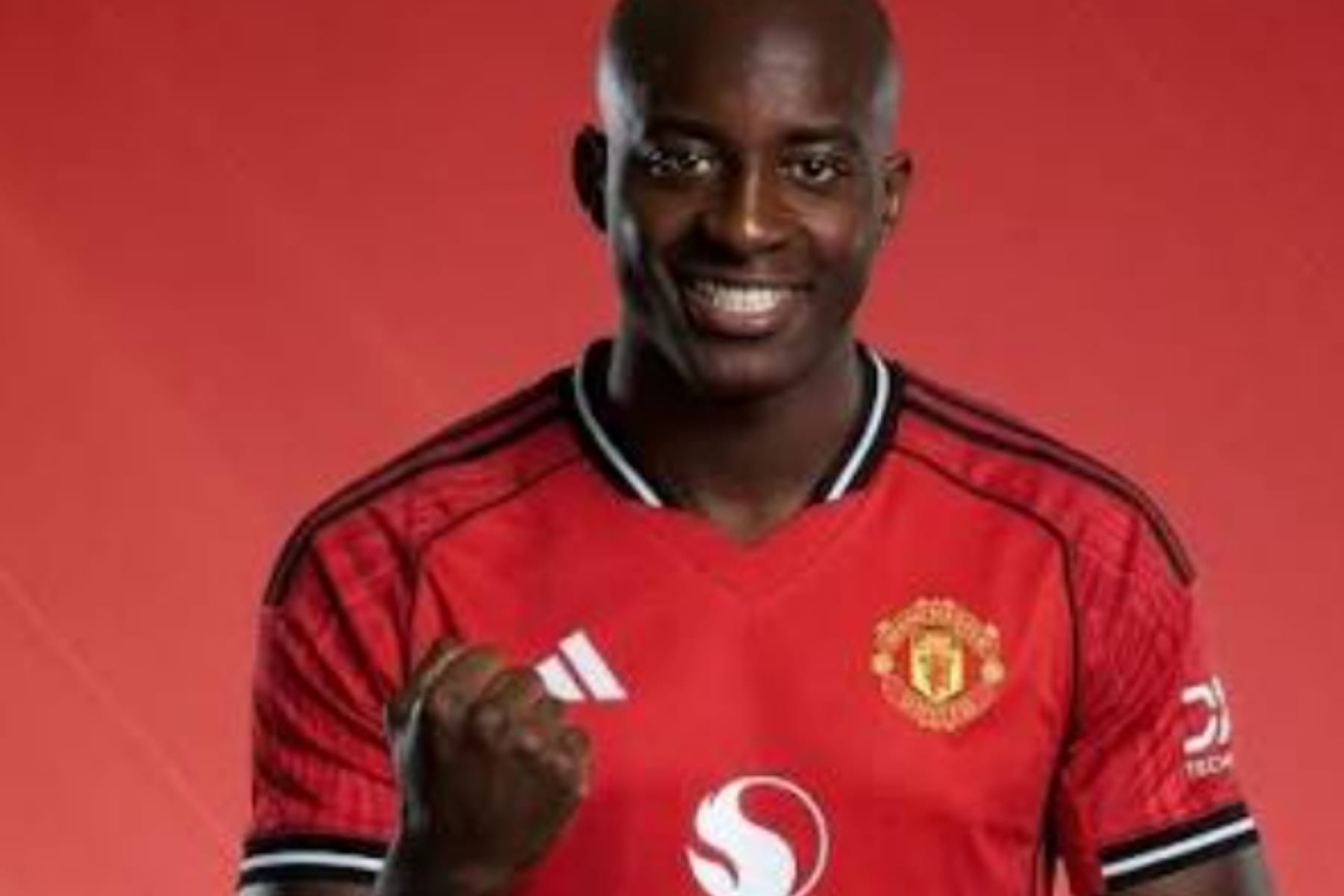 Strategi Transfer Manchester United: Empat Gelandang Muda dalam Bidikan 1 Strategi Transfer Manchester United: Empat Gelandang Muda dalam Bidikan