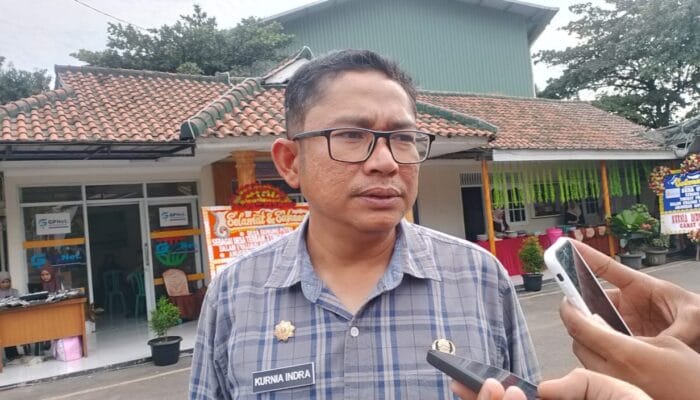 Tanggul Jebol Picu Banjir di Cikeas, Camat Gunung Putri: Penanganan Awal dengan Bronjong