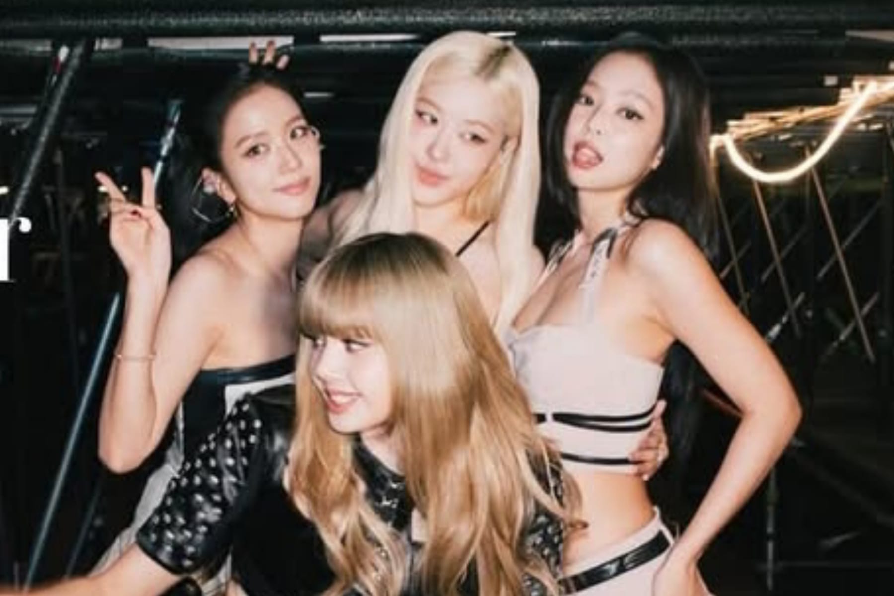 BLACKPINK Rilis Poster 'DEADLINE': Visual Elegan yang Mengguncang Global