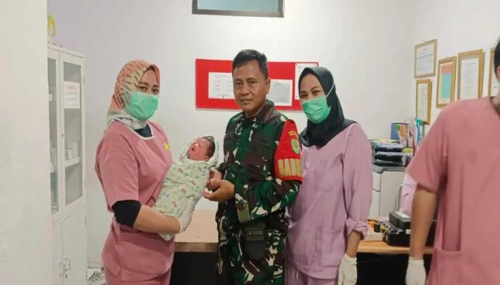 Bayi Baru Lahir Dibuang di Karawang
