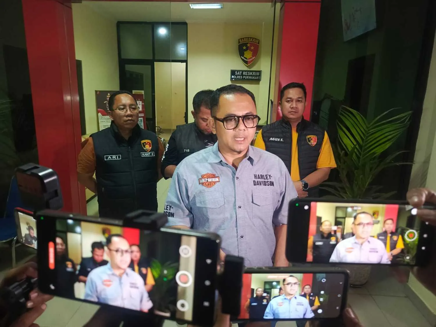 CCTV Bongkar Aksi Pencurian Kotak Amal di Purwakarta
