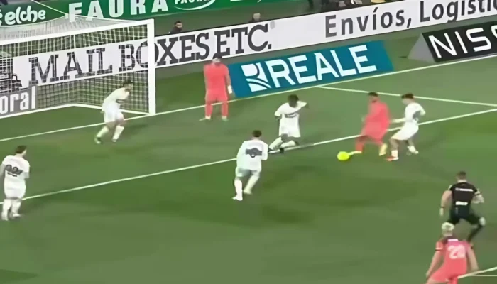 Dominasi Total! Barcelona Bungkam Elche