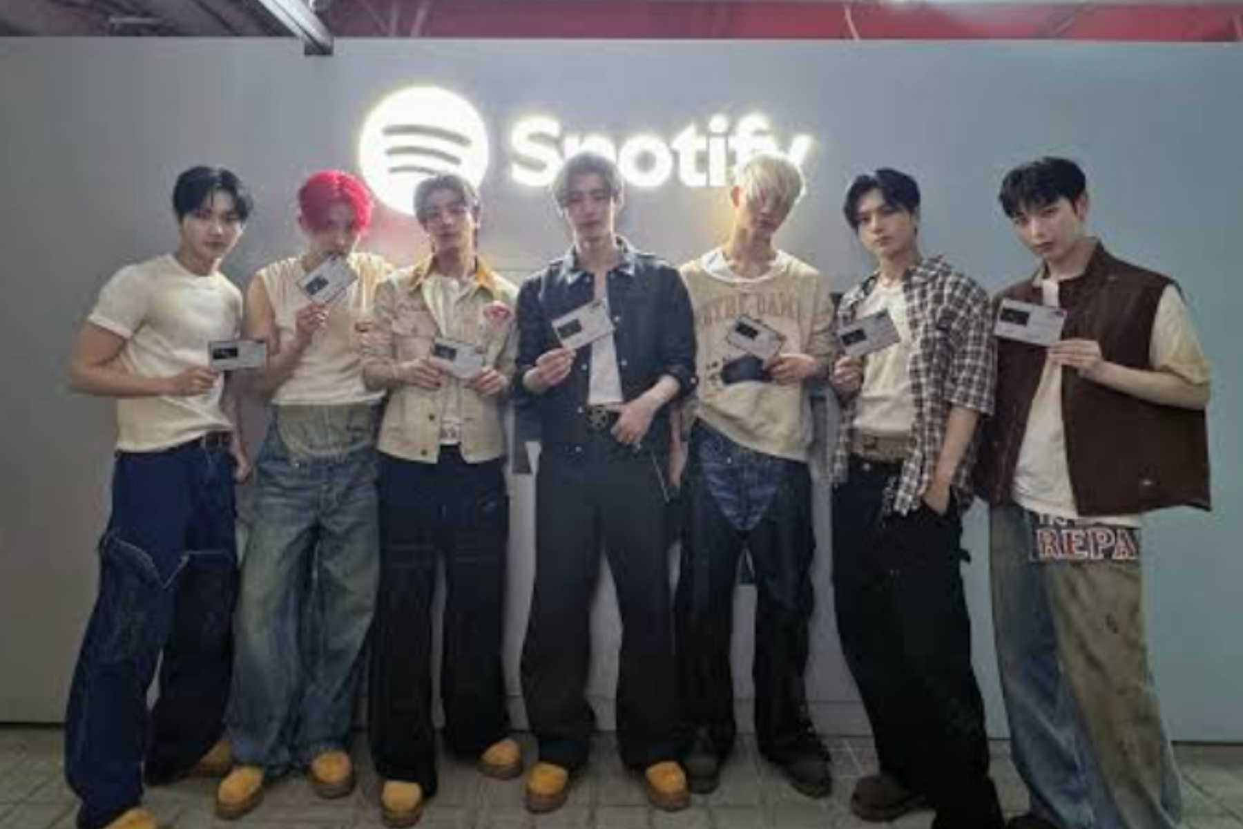 ENHYPEN Cetak Rekor 18 Lagu dengan 100 Juta Streams