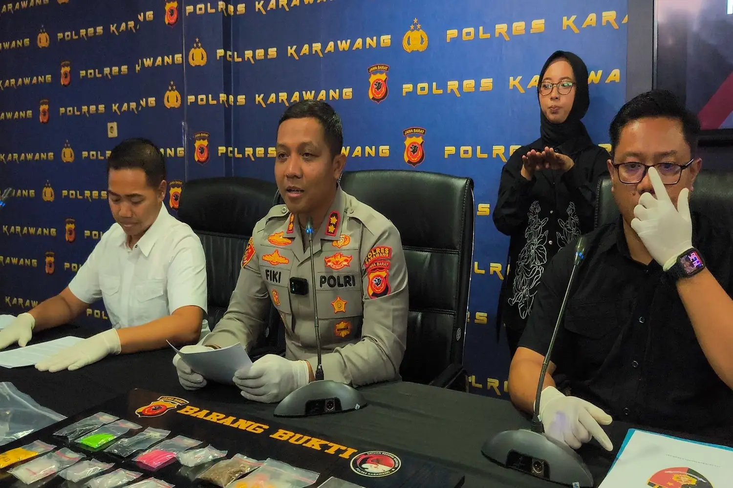 Gedung Baru Satres Narkoba Polres Karawang, Tangkapan Bertubi-tubi