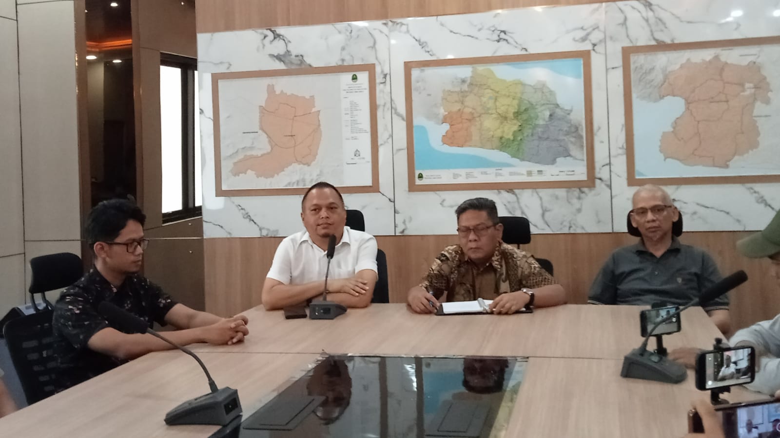 Optimalisasi Konektivitas: UPTD Wilayah II Jabar Realisasikan Rehabilitasi 35 KM Ruas Jalan di Sukabumi 1 IMG 20260218 WA0076