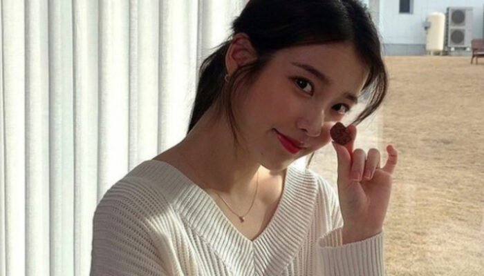 Kecantikan Alami IU Tanpa Riasan Berlebihan