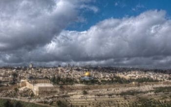 Ketegangan Meningkat: Serangan Udara Israel di Perbatasan Lebanon