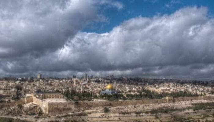 Ketegangan Meningkat: Serangan Udara Israel di Perbatasan Lebanon