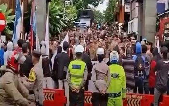 Ketegangan Pecah di Lembur Pakuan Saat Aksi Massa