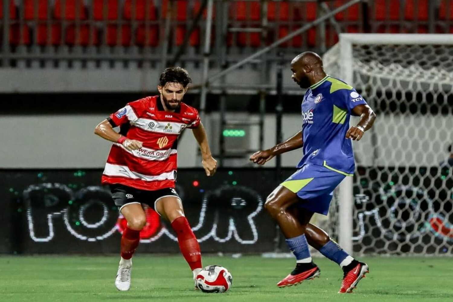 Laga Panas Madura United vs Arema Berakhir Imbang 2-2