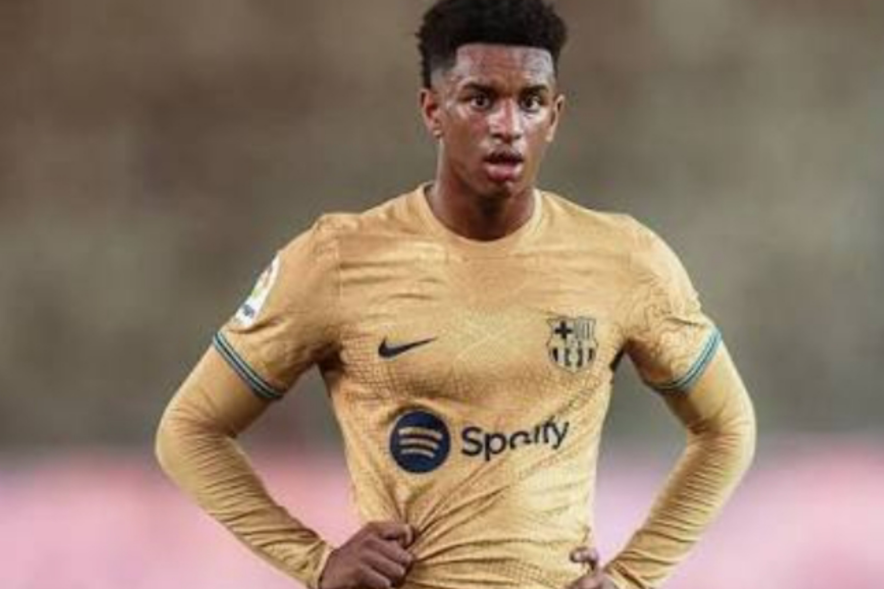 Manchester United dan Rumor Alejandro Balde: Prioritas atau Opsi?