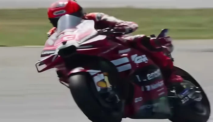 Marquez Bayangi Bezzecchi, Selisih Super Tipis!