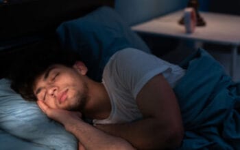 Mengenal Light Sleeper: Mengapa Tidur Anda Mudah Terganggu?