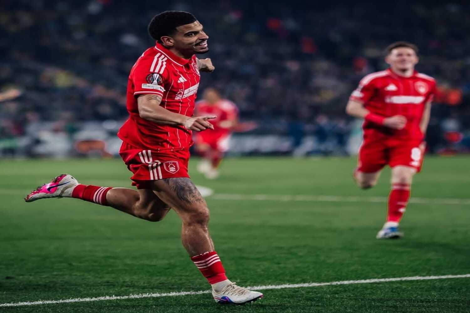 Nottingham Forest di Atas Angin Usai Bantai Fenerbahçe 3-0