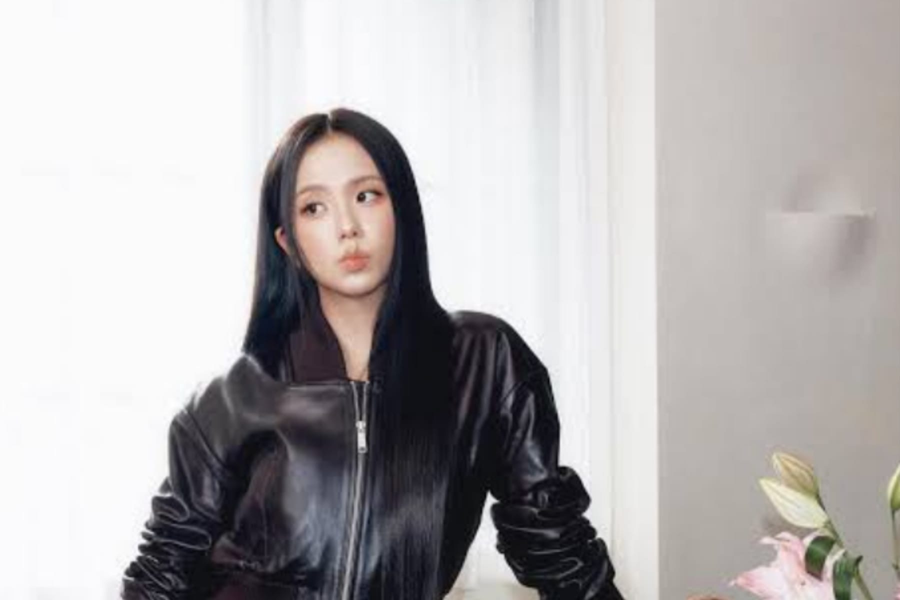 Pacar Virtual Jisoo BLACKPINK: Fantasi "Boyfriend on Demand" di Netflix