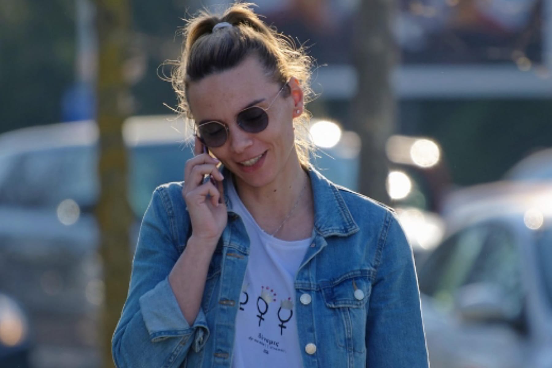 Rahasia Otak: Mengapa Kita Berjalan Saat Menelepon? 1 Rahasia Otak: Mengapa Kita Berjalan Saat Menelepon?