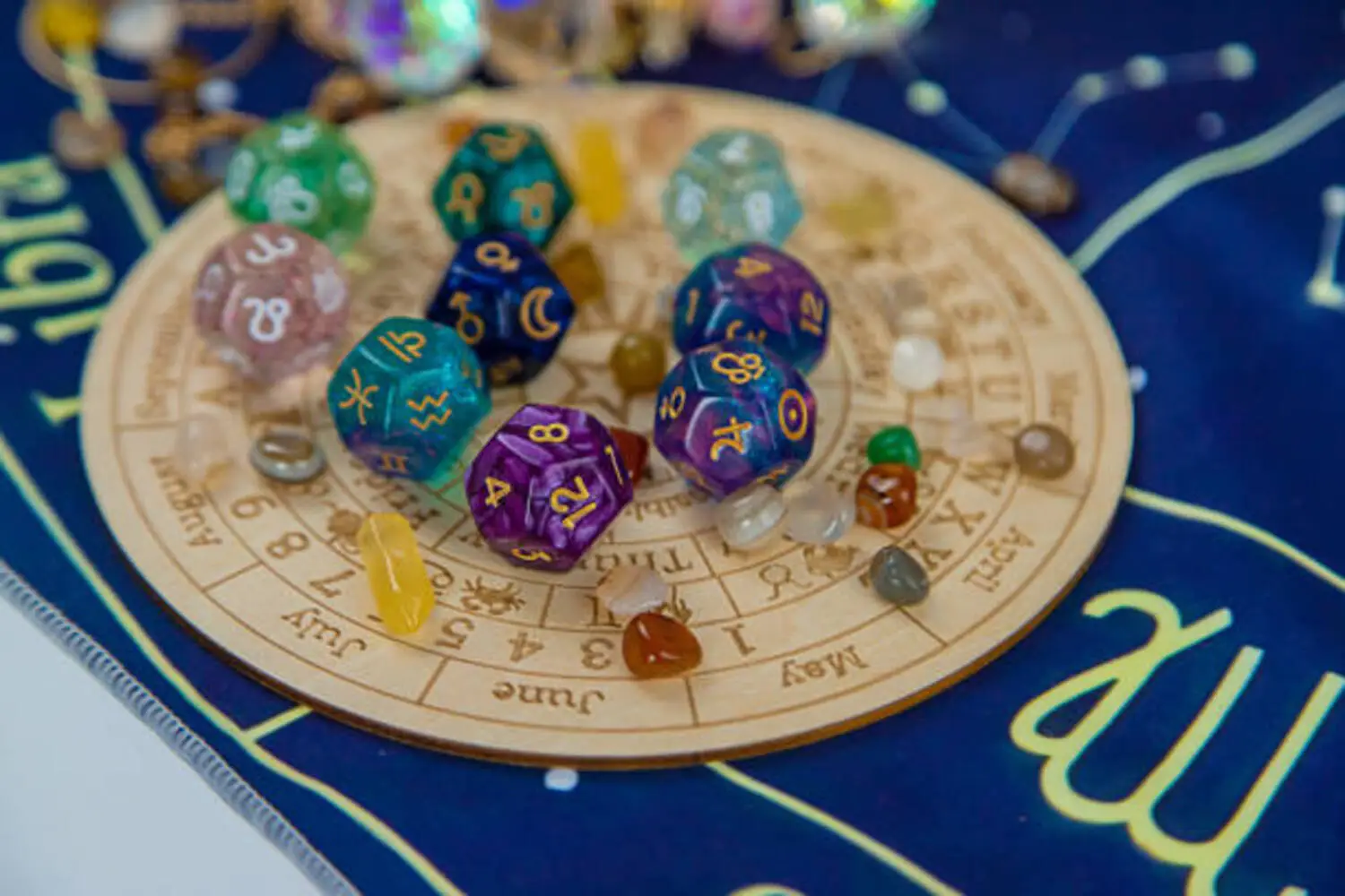 Ramalan Zodiak 8 Februari 2026: Perubahan Tak Terduga