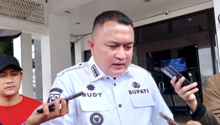 Respon Cepat Instruksi Presiden, Bupati Bogor Pimpin Langsung Penataan Estetika di Kabupaten Bogor