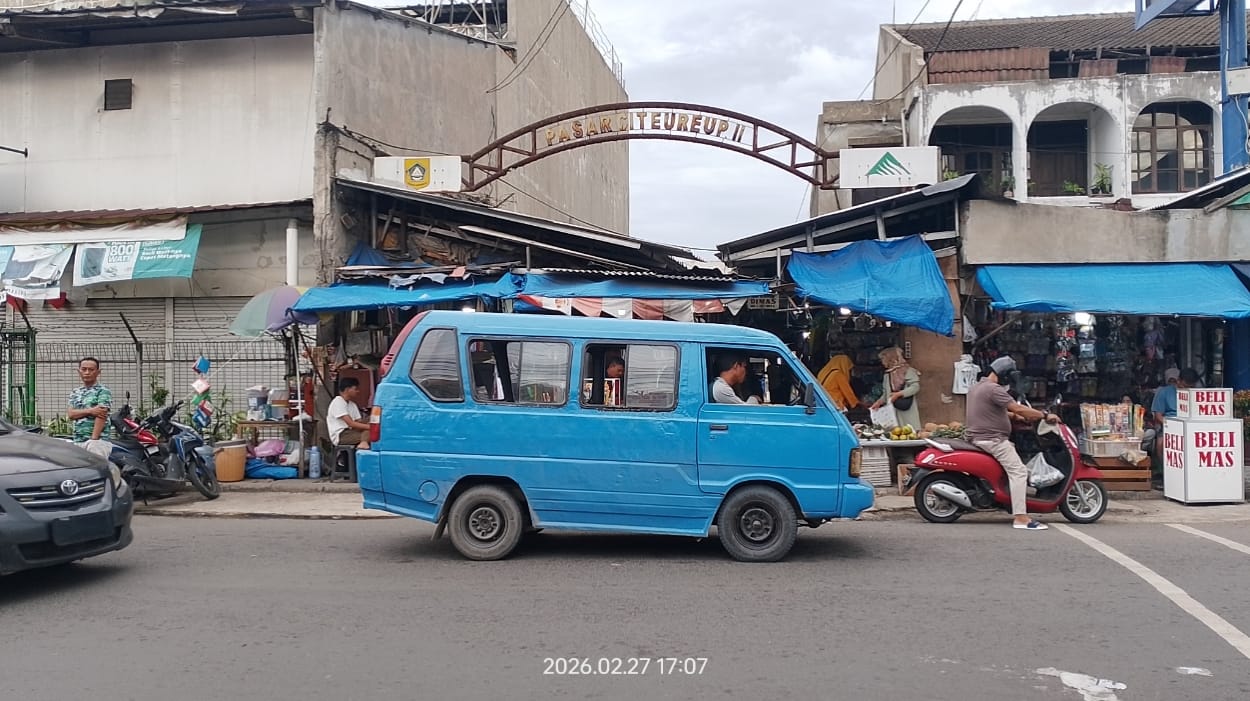 Revitalisasi Pasar Citeureup 2 Memanas: Pemilik Ruko Kecam Munculnya Selebaran Pembongkaran Tanpa Kesepakatan 1 Revitalisasi Pasar Citeureup 2 Memanas Pemilik Ruko Kecam Munculnya Selebaran Pembongkaran Tanpa Kesepakatan