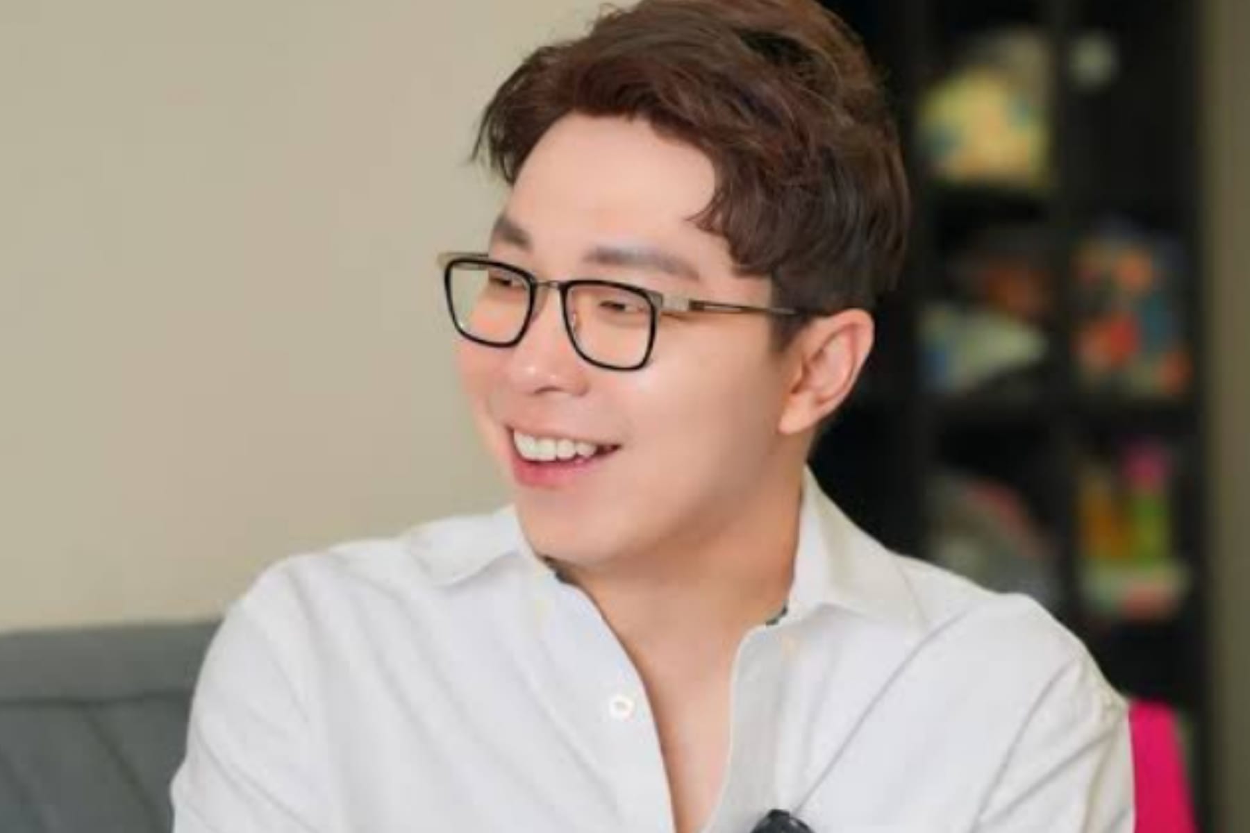 Richard Lee Absen Sidang Praperadilan Akibat Sakit