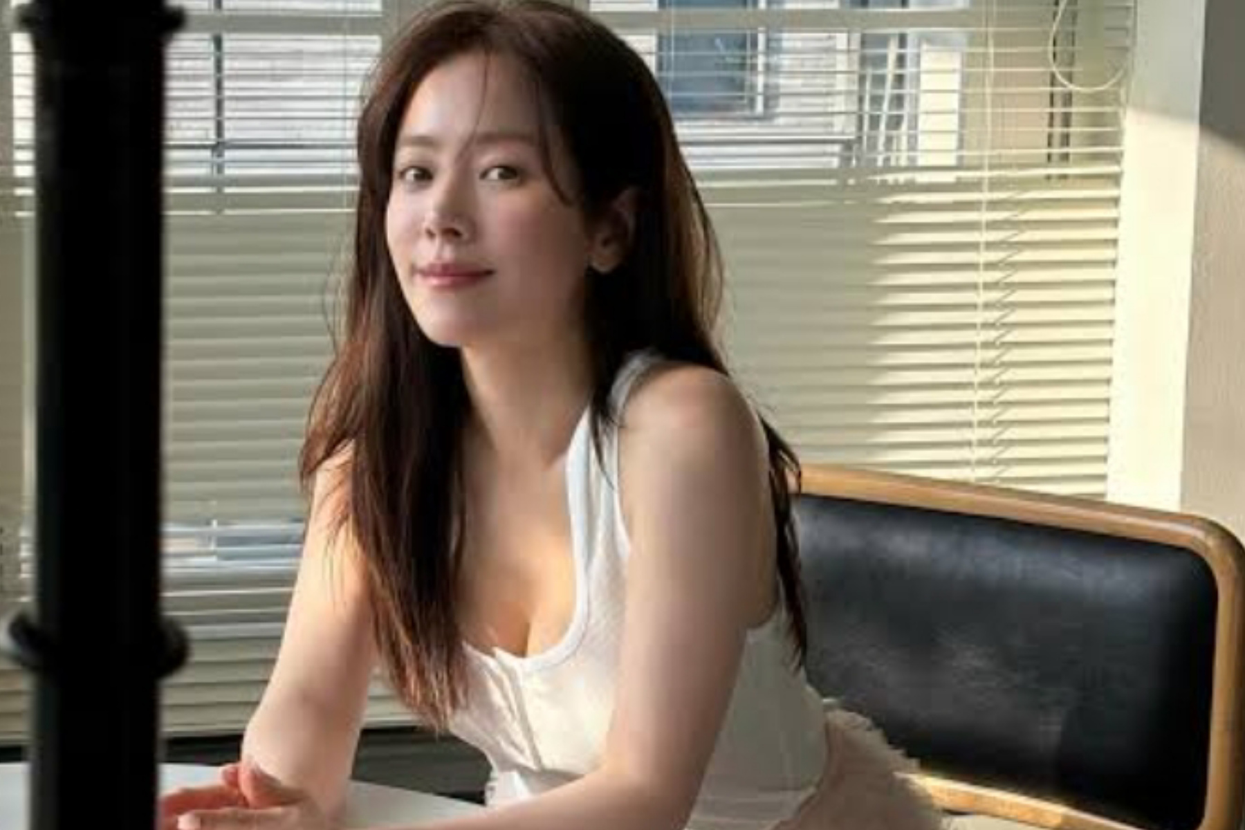 Takdir Unik: Bagaimana Foto 'Cinta Monyet' Membawa Han Ji Min Jadi Bintang