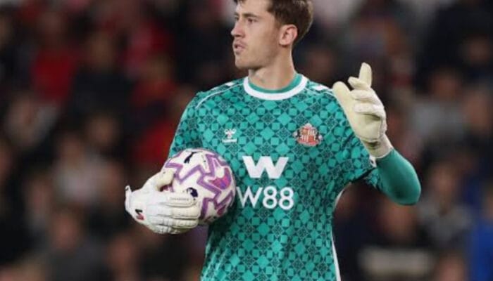 Tottenham Hotspur Buru Robin Roefs Sebagai Pengganti Vicario