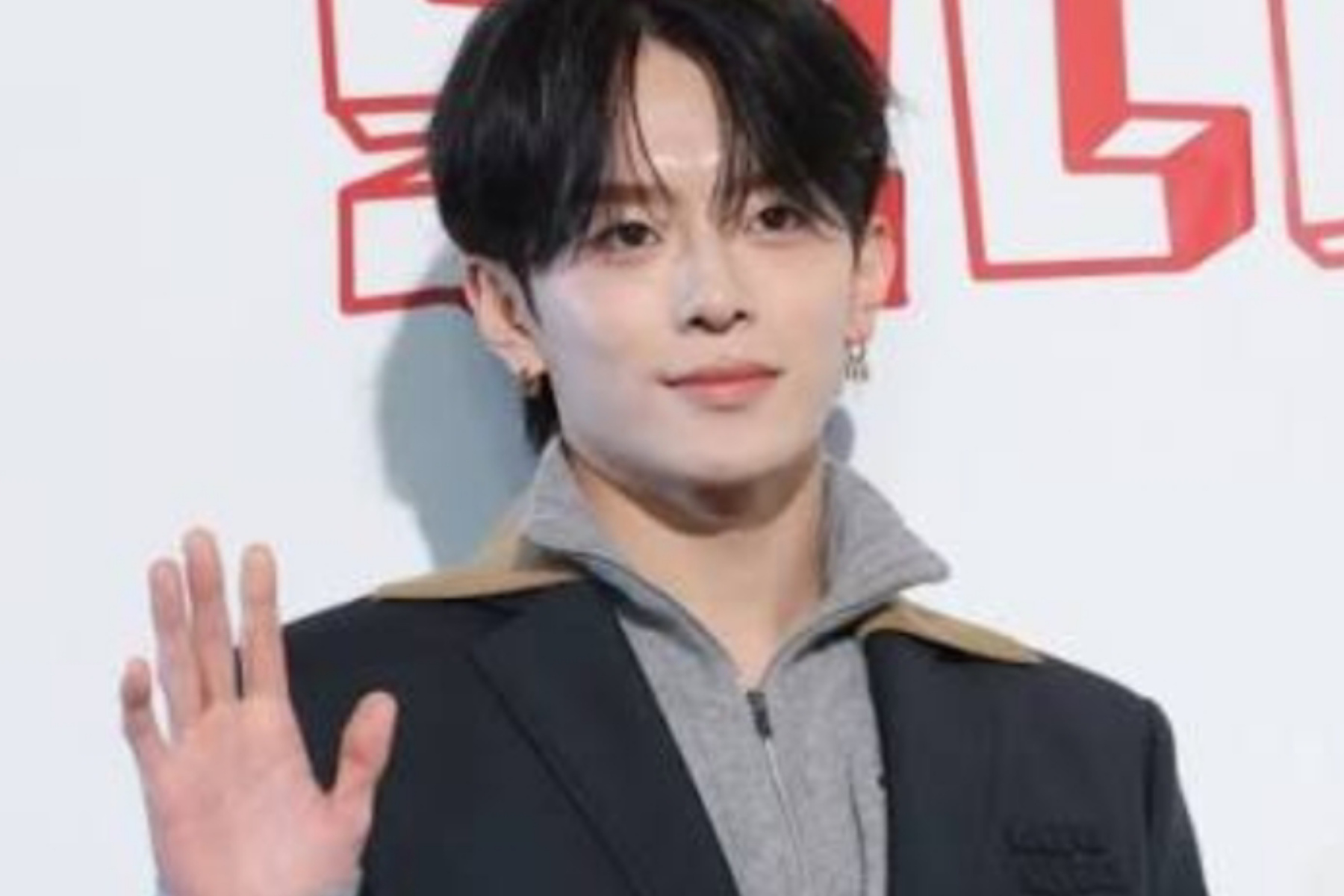 Transformasi Kangmin VERIVERY: Dari Siswa Biasa Menjadi Hero di 'Jump Boy LIVE'