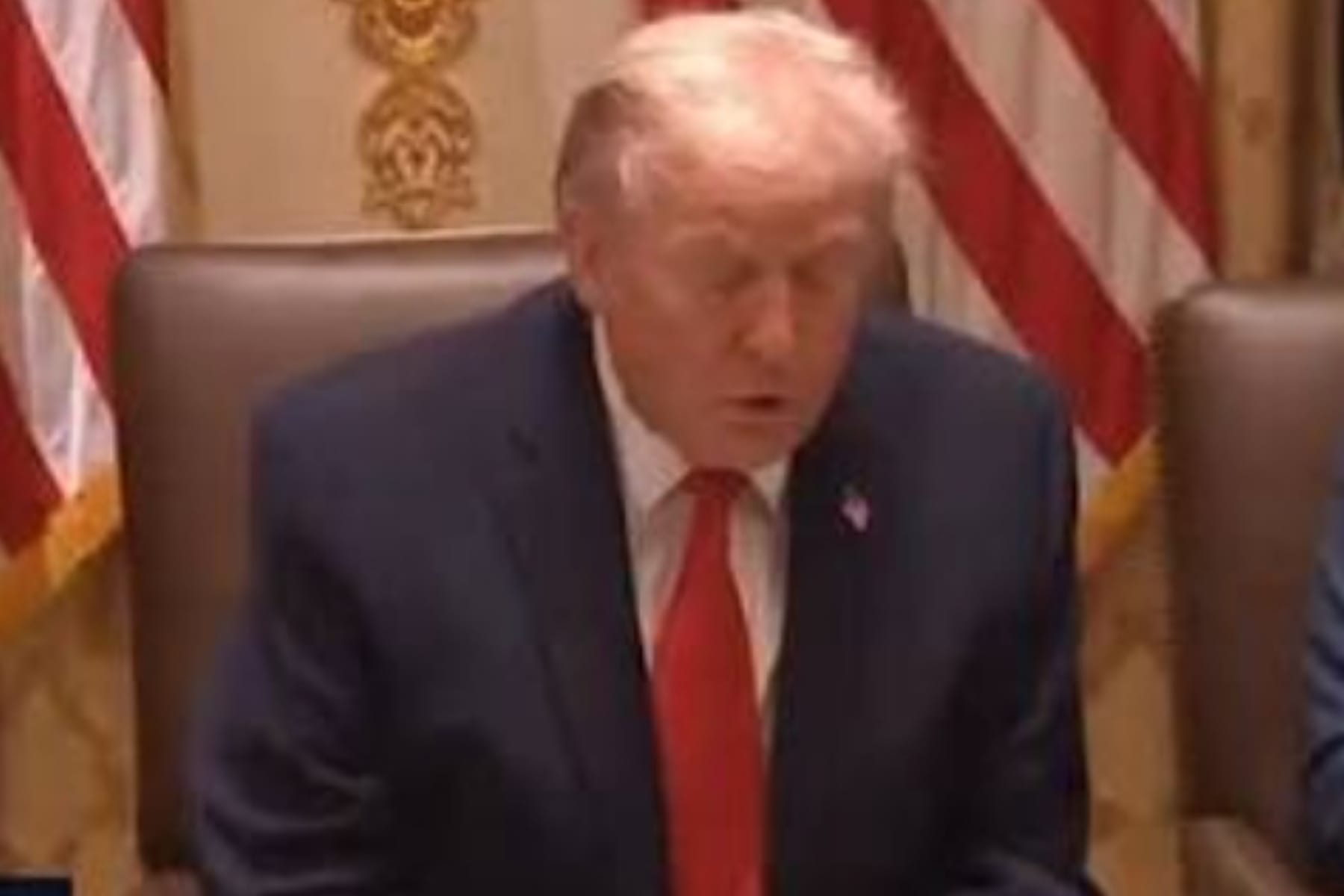 Trump Akhiri Government Shutdown, Fokus ke Isu Imigrasi