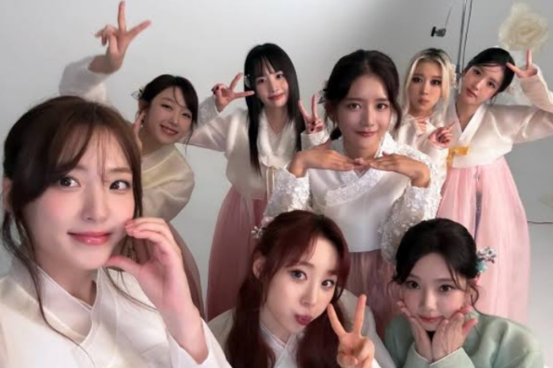 WJSN 'Bloom Hour': Foto Konsep Menuju Satu Dekade