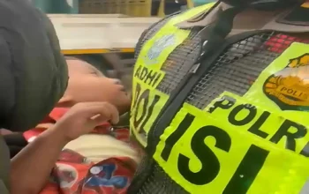 Aksi Heroik Polisi Cianjur Selamatkan Balita Kejang