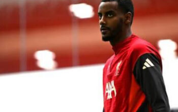 Alexander Isak Siap Comeback Lawan PSG