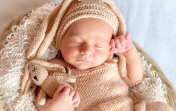 Anak Masuk Usia 1 Tahun: Masih Perlukah Minum Susu atau Cukup Makan?