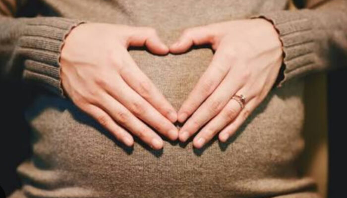 Bahaya Posisi Tidur Terlentang Bagi Ibu Hamil Trimester Ketiga