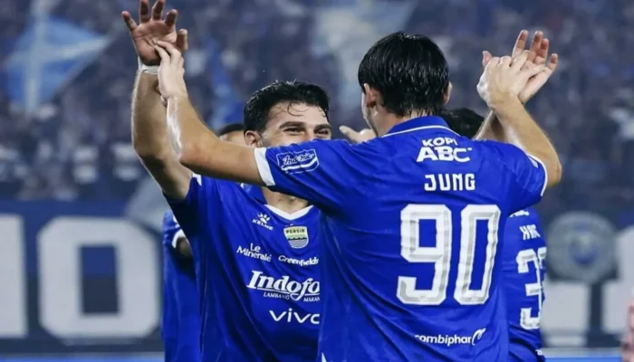 Borneo vs Persib, Perebutan Puncak Klasemen