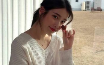 Byeon Woo Seok dan IU Bertemu di 'IU's Palette'