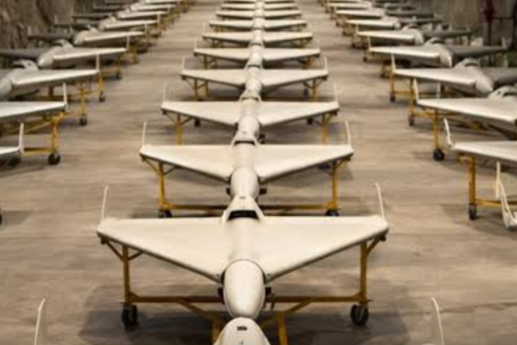 Dunia Cemas! Iran Hujani Pangkalan AS dengan Rudal, Israel Balas Serang Teheran